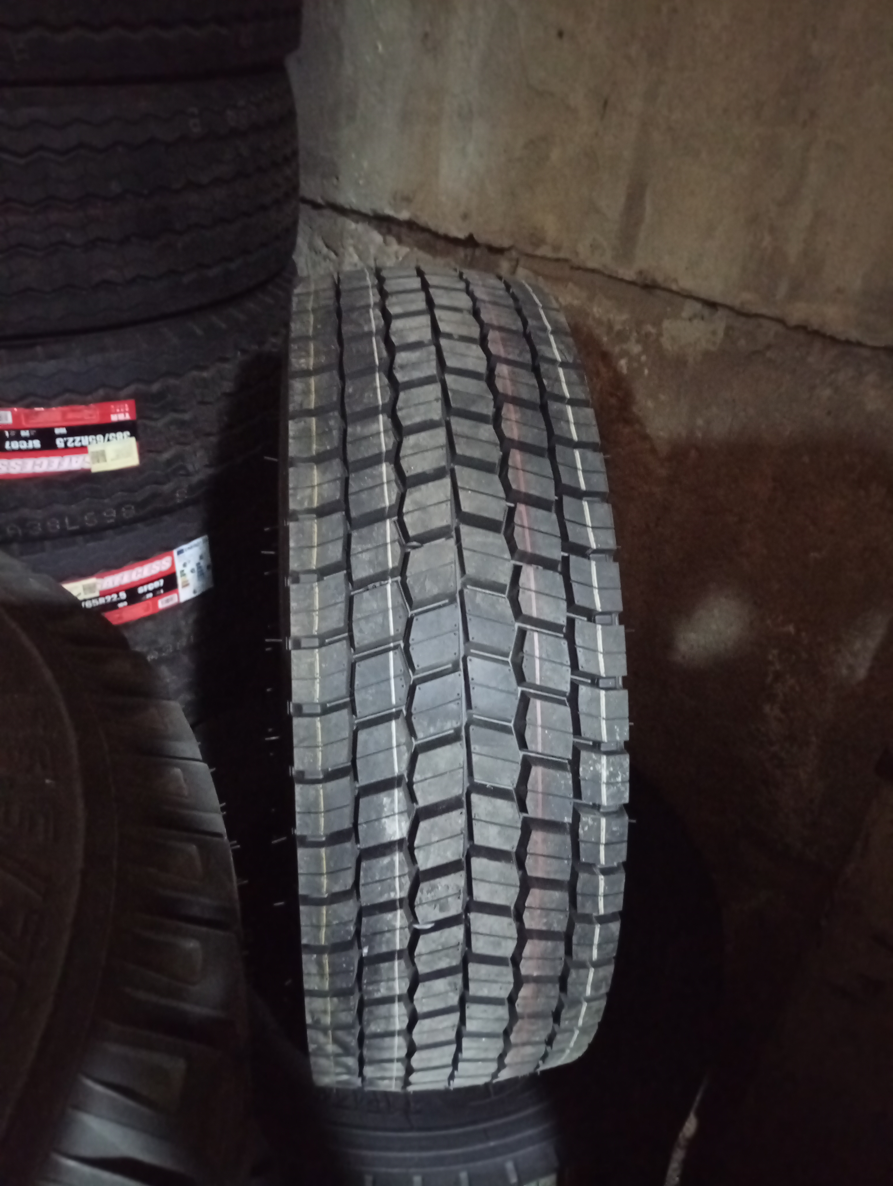 Шина 315/70R22.5 AUFINE Energy ADR3 154L 18PR Ведущая
